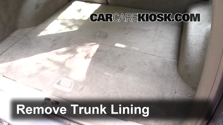 2001 Volvo V70 2.4L 5 Cyl. Jack Up Car